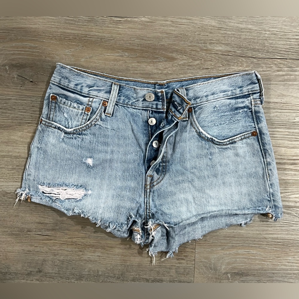 Levi’s women’s 501 original demin shorts.